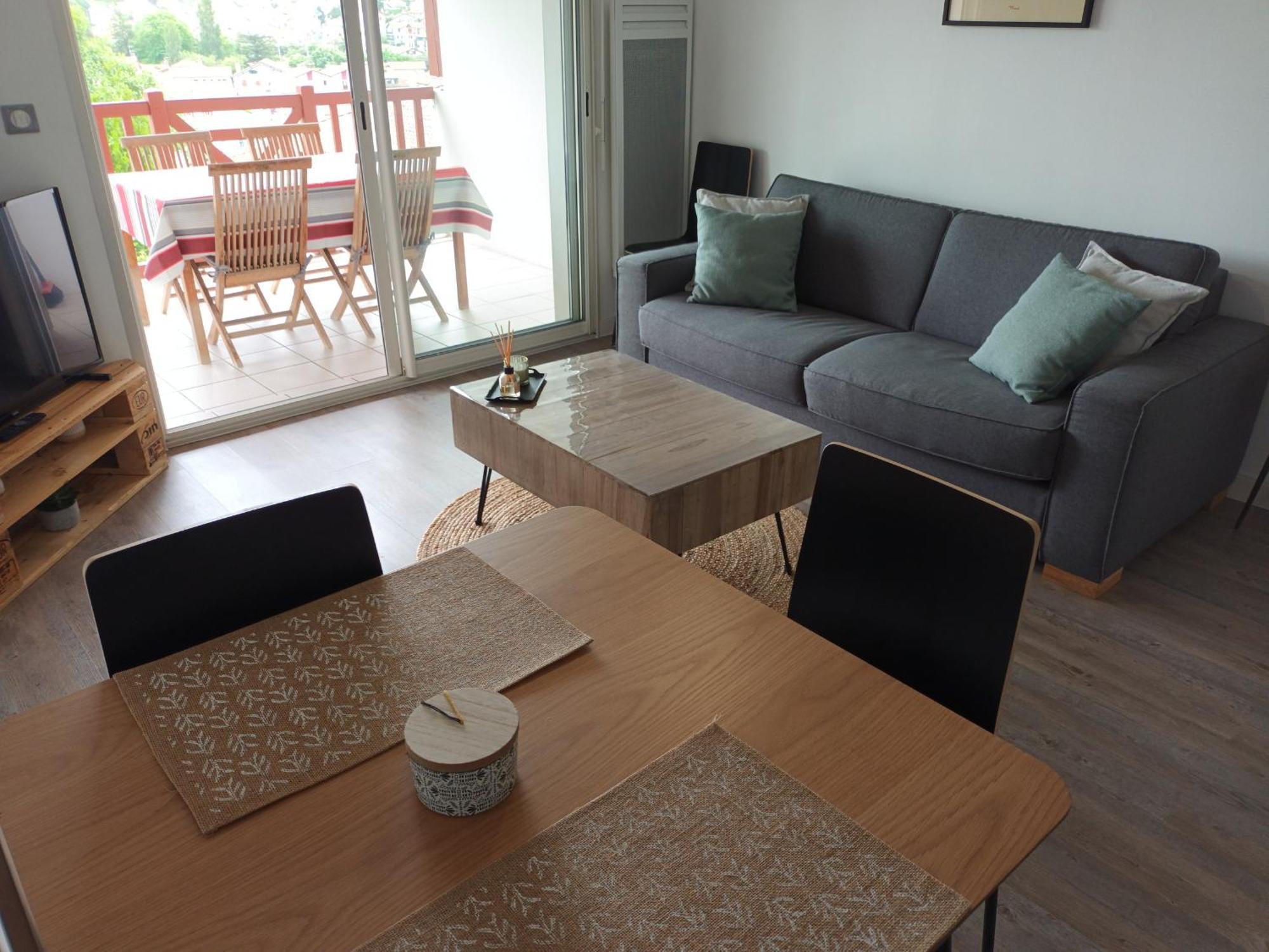 Appart. 2* A Hendaye, Proche Centre, Parking Privatif - Fr-1-239-777 Apartment Exterior photo